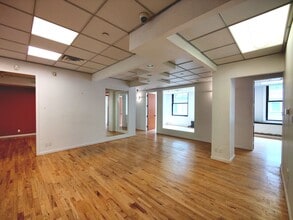 121-127 W 27th St, New York, NY for lease Interior Photo- Image 1 of 8