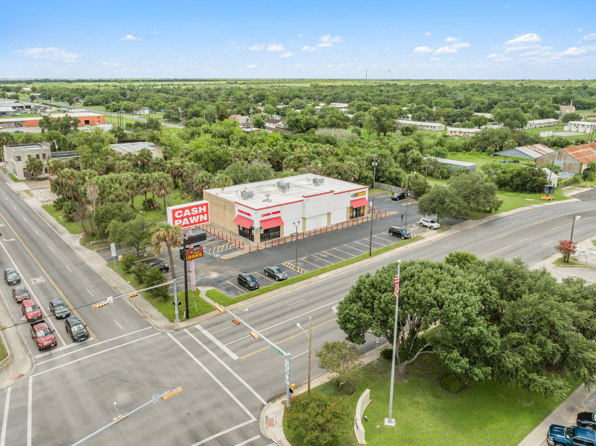 201 W Houston St, Beeville, TX for sale Primary Photo- Image 1 of 1