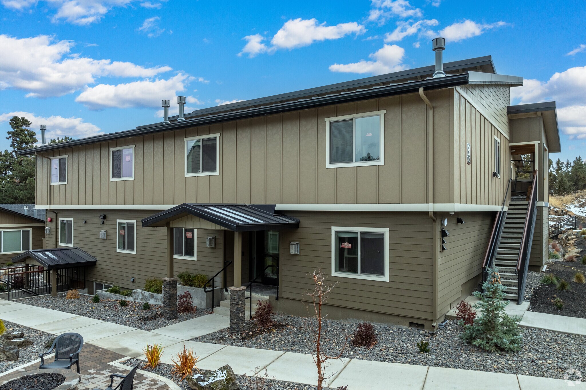 2320 NW Lakeside Pl, Bend, OR à vendre Photo principale- Image 1 de 31