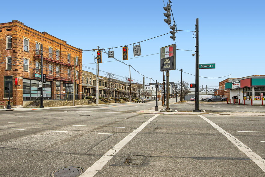 132 E 5th Ave, Columbus, OH for lease - Building Photo - Image 3 of 31