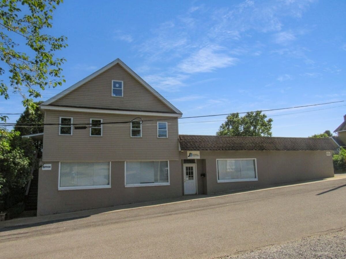 2 1st St, Du Bois, PA à vendre Photo principale- Image 1 de 1
