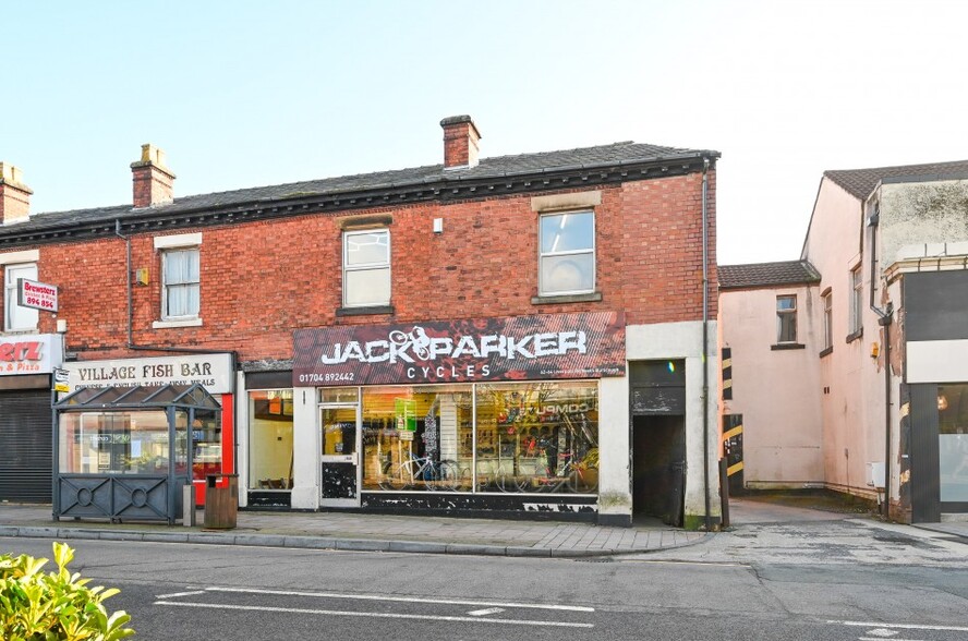 62-64 Liverpool Rd N, Burscough for sale - Primary Photo - Image 1 of 2