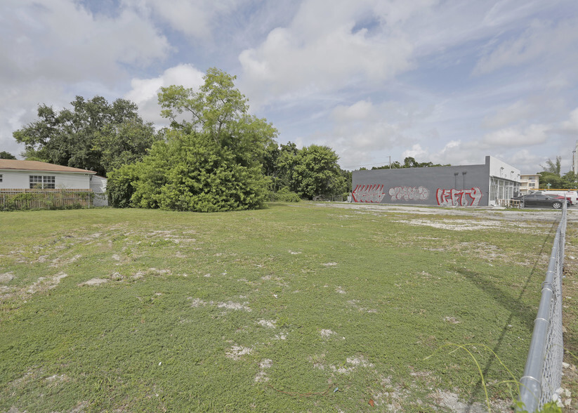 4840 NW 2nd Ave, Miami, FL for sale - Primary Photo - Image 1 of 4