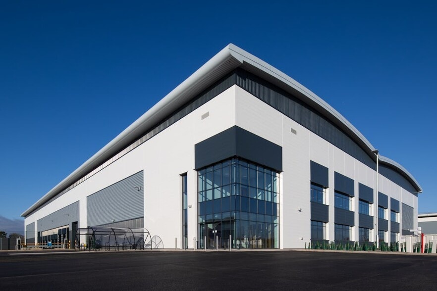 B81 Lichfield Rd, Barton Under Needwood for lease - Primary Photo - Image 1 of 35