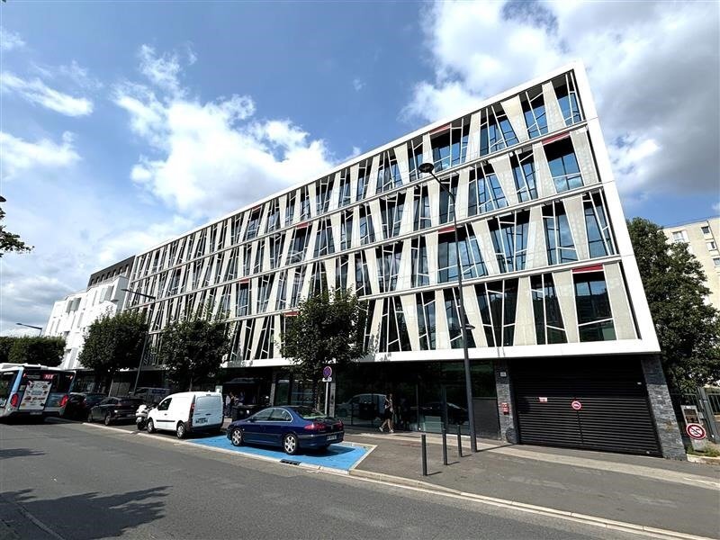 Office in Maisons-Alfort for lease Building Photo- Image 1 of 9