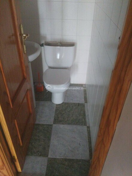 Commerce de détail dans Cáceres, Cáceres à louer - Photo du bâtiment - Image 3 de 16