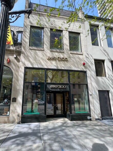 114 Oak St, Chicago, IL à louer - Photo du bâtiment - Image 2 de 4
