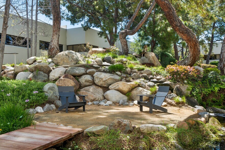 2151 Michelson Dr, Irvine, CA for lease - Building Photo - Image 2 of 13