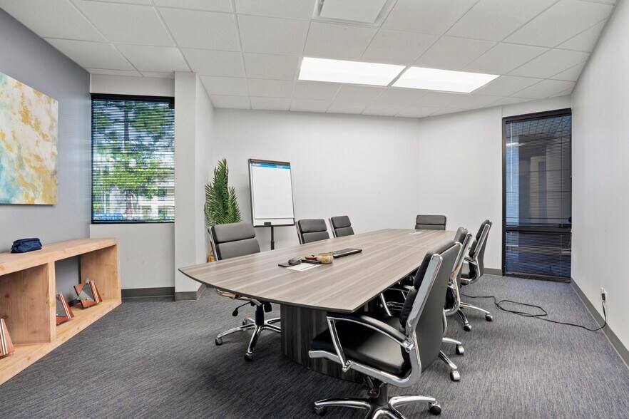 23113 Plaza Pointe Dr, Laguna Hills, CA à vendre - Photo intérieure - Image 3 de 20