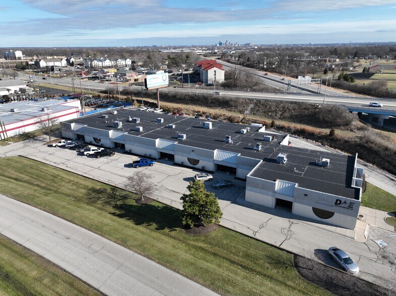 2643-2707 Rand Rd, Indianapolis, IN à louer - Photo du bâtiment - Image 1 de 5