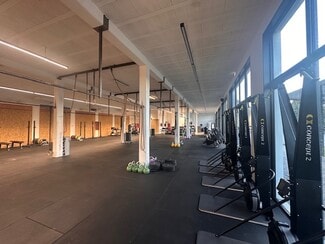 More details for 6260 Rte de Berre, Ventabren - Retail for Lease