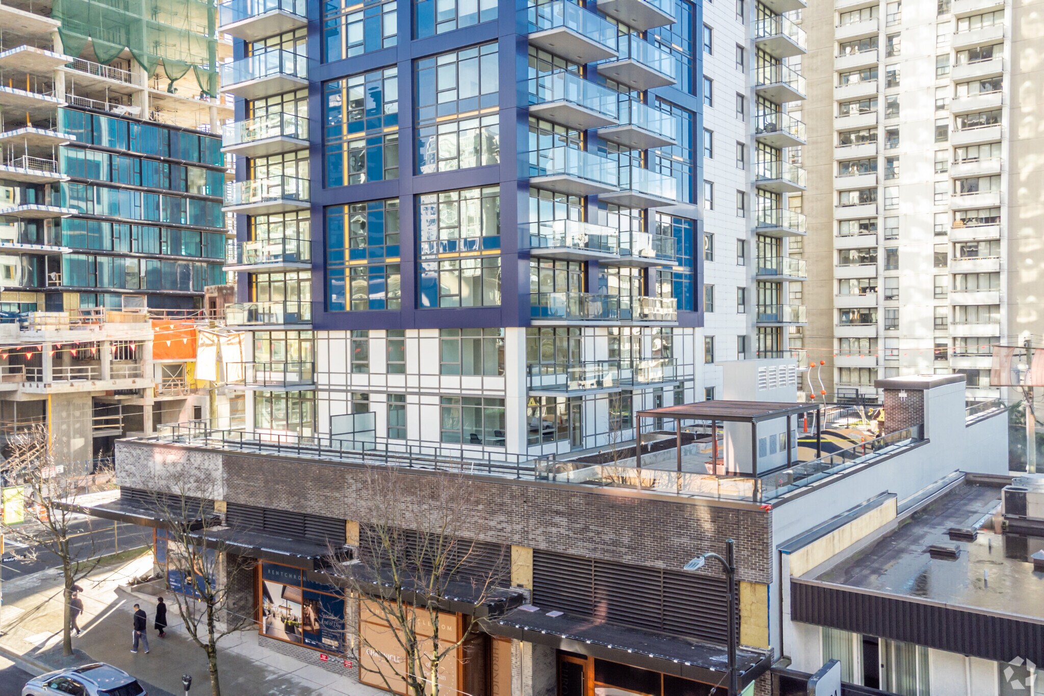 825 Nicola St, Vancouver, BC à vendre Photo du bâtiment- Image 1 de 1