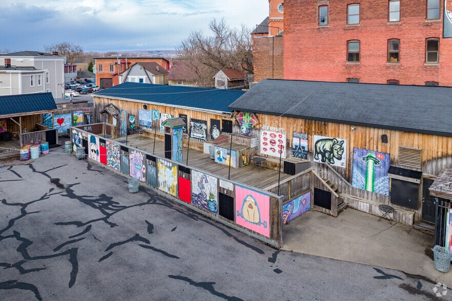 618-620 Varick St, Utica, NY for sale - Building Photo - Image 2 of 4