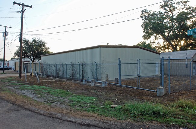 More details for 1100-1104 Rock Island St, Dallas, TX - Industrial for Lease