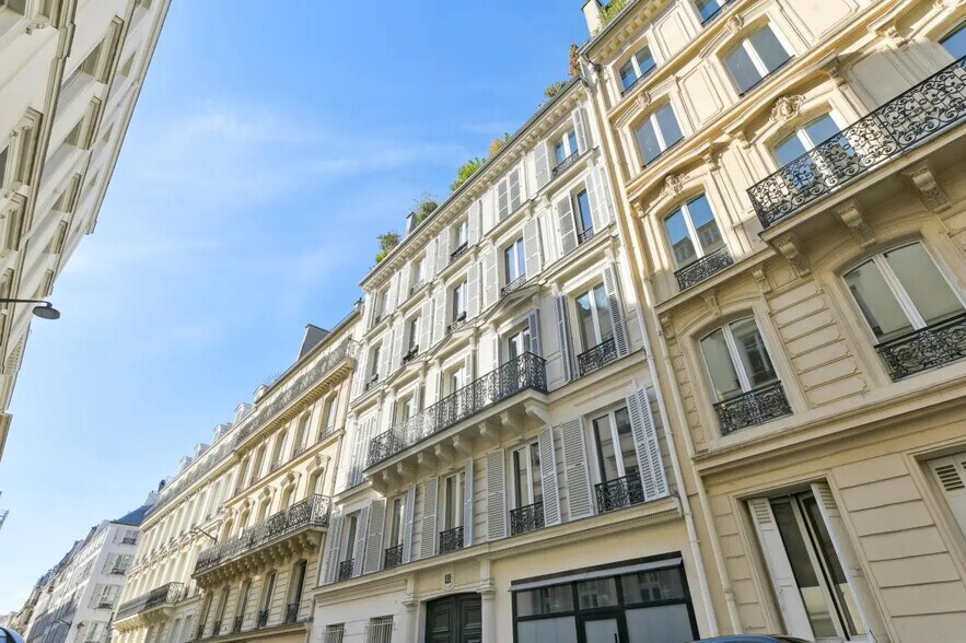 85 Rue Taitbout, Paris à louer - Photo du bâtiment - Image 2 de 14