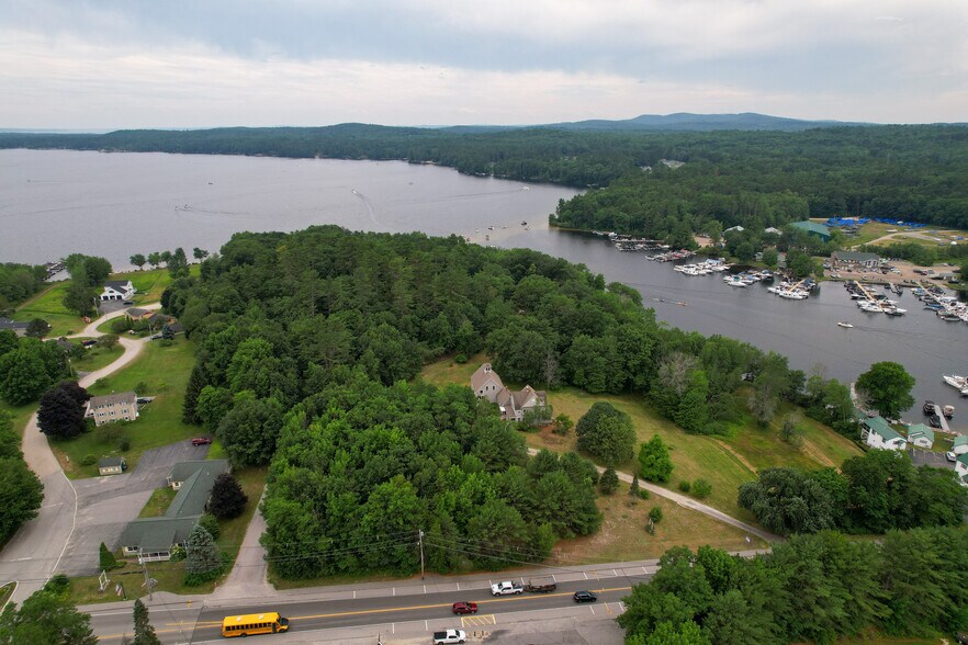 730 Roosevelt Trl, Naples, ME à vendre - Photo du bâtiment - Image 3 de 6