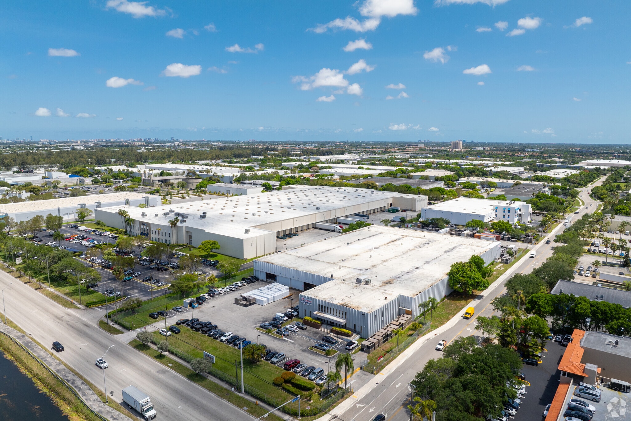 10100 NW 25th St, Miami, FL for lease Aerial- Image 1 of 7