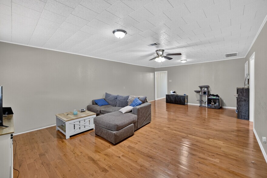 102 Etta St, Hot Springs, AR for sale - Building Photo - Image 2 of 38