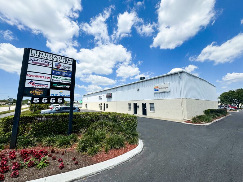 5555 W Linebaugh Ave, Tampa, FL à louer - Photo du bâtiment - Image 1 de 8