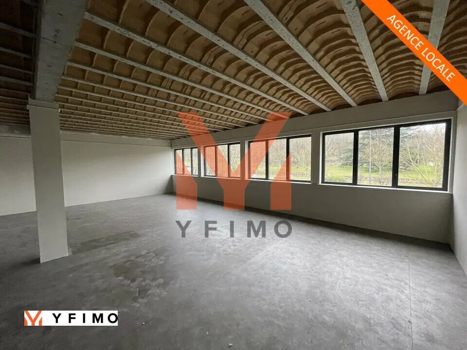 Bureau dans Aubergenville à louer Photo intérieure- Image 1 de 4