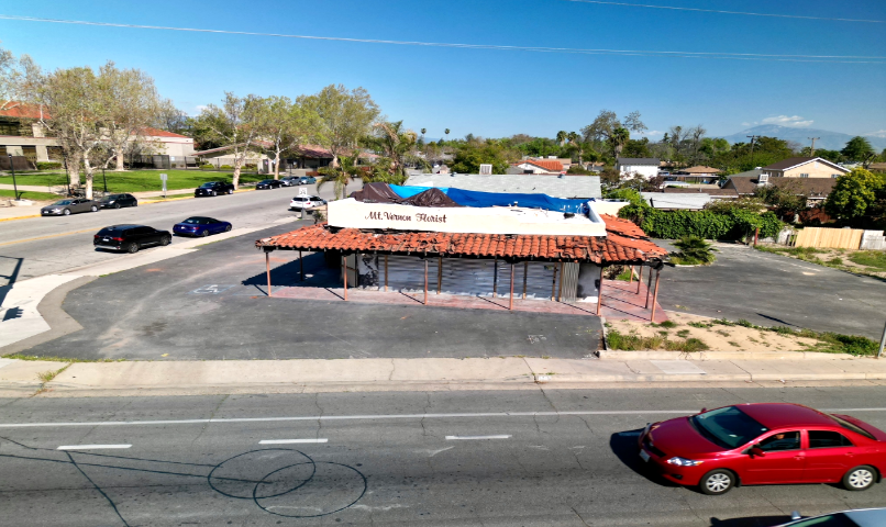 1519 Mount Vernon Ave, Bakersfield, CA for sale - Building Photo - Image 3 of 6