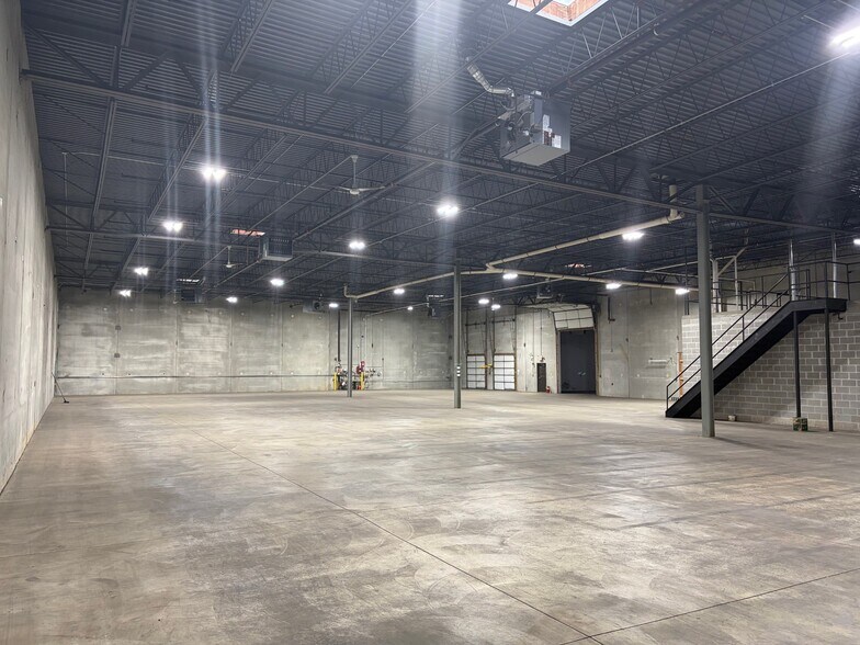 1275 Kyle Ct, Wauconda, IL à louer - Photo du bâtiment - Image 3 de 11