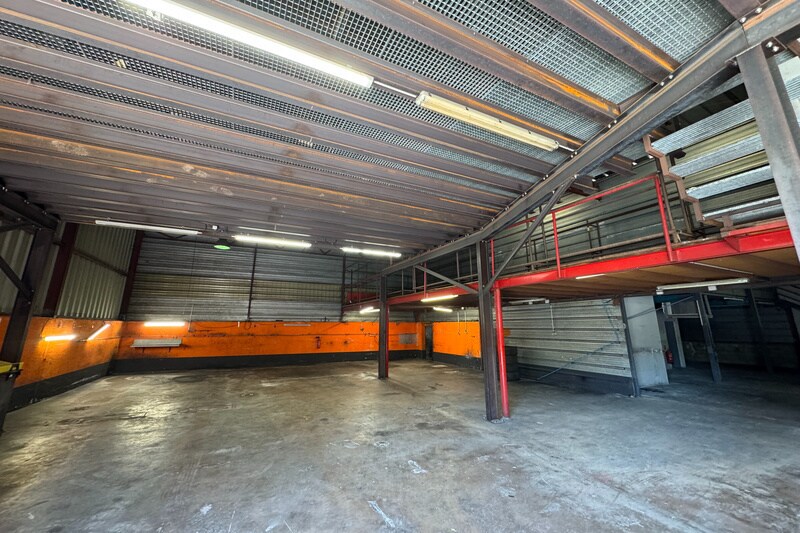 Flex in Montpellier for lease - Interior Photo - Image 2 of 6
