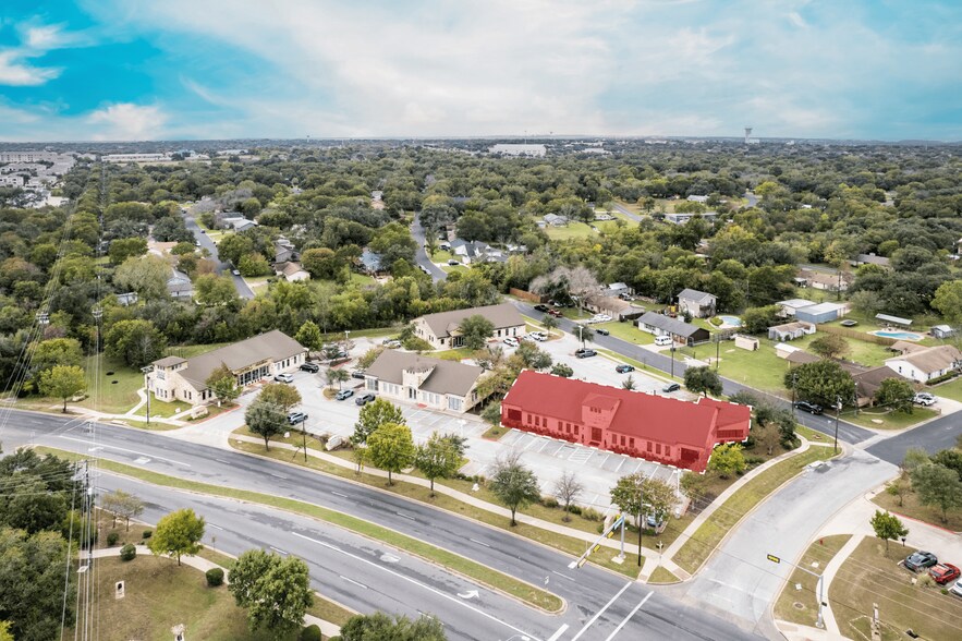 2511 S Lakeline Blvd, Cedar Park, TX à vendre - Photo du bâtiment - Image 2 de 8