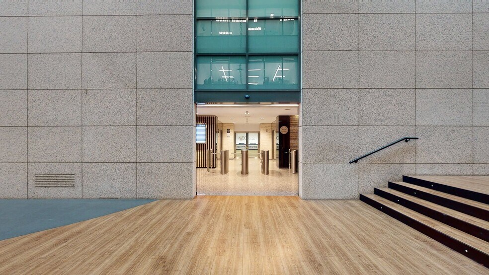 Calle María de Portugal, 3 - 5, Madrid, Madrid à louer - Numérisation 3D de Matterport - Image 3 de 18