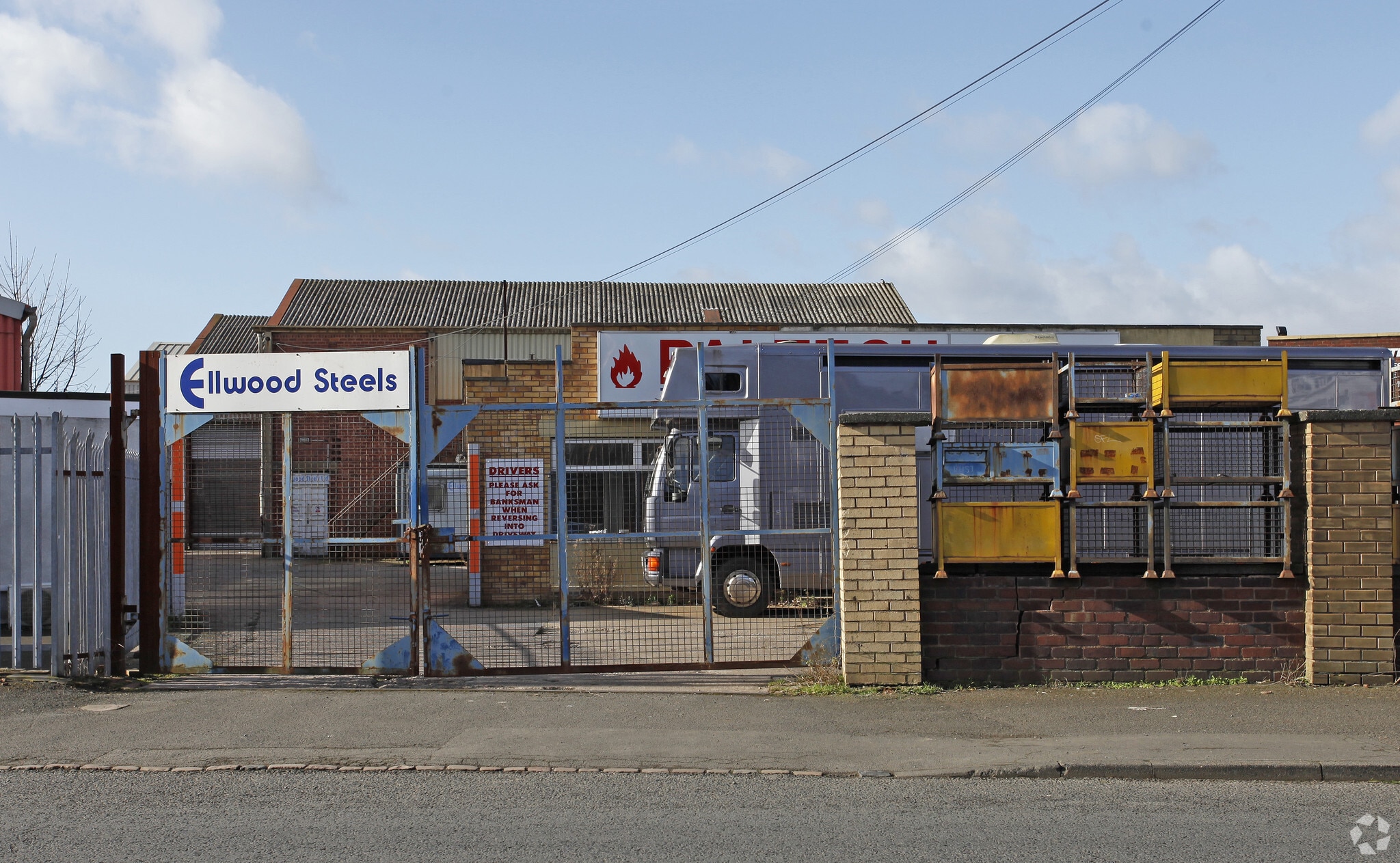 Park Ln, Halesowen for lease Primary Photo- Image 1 of 3