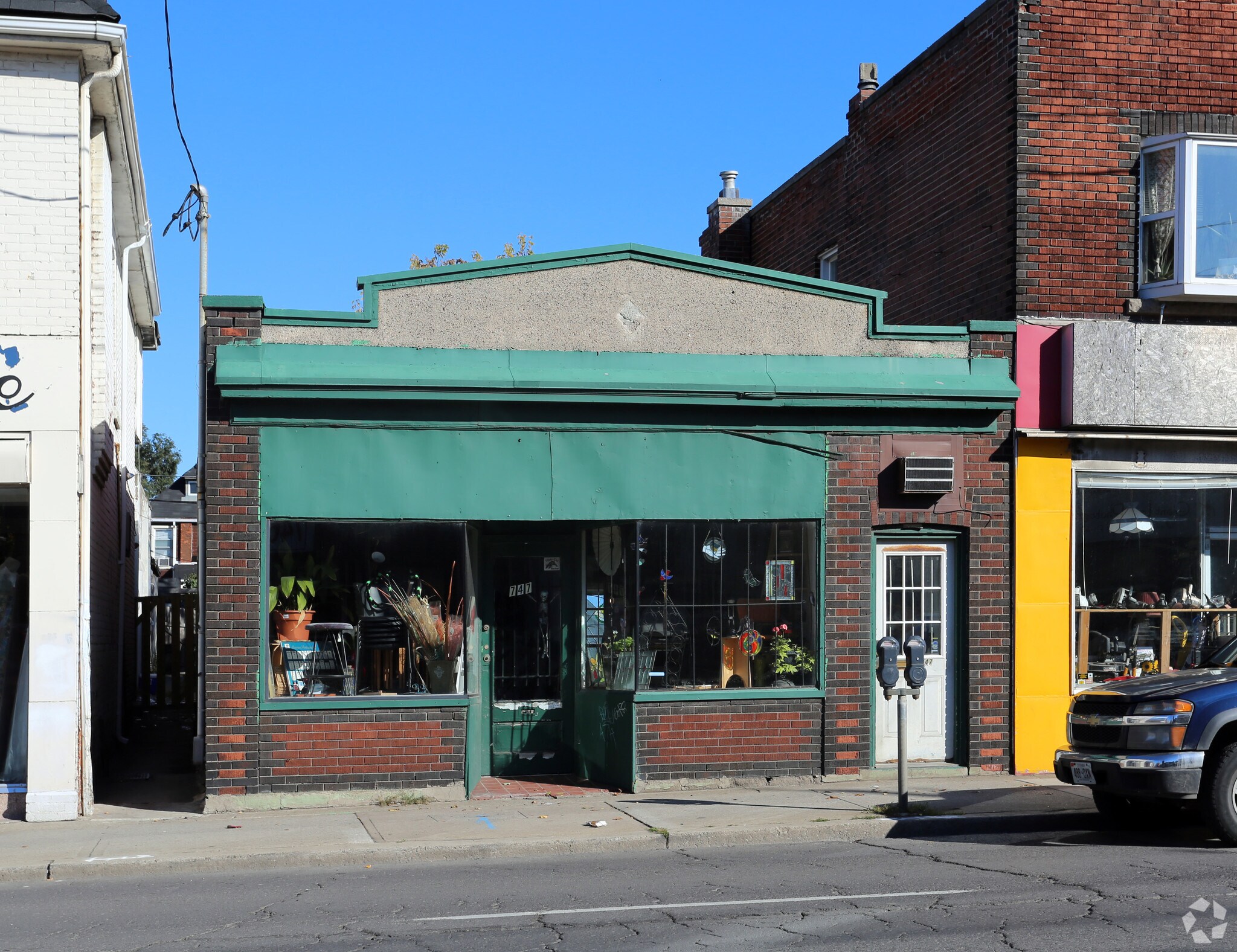 747 Barton St E, Hamilton, ON for sale Primary Photo- Image 1 of 1