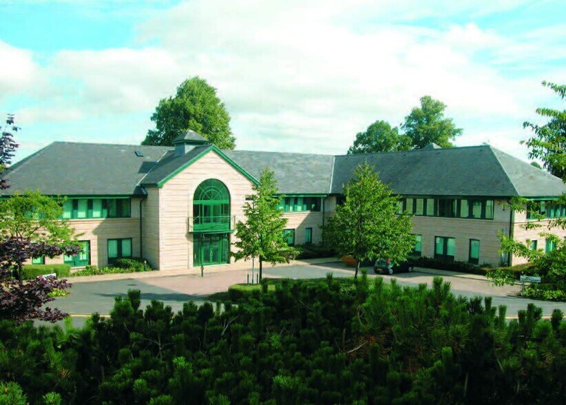 Polmaise Rd, Stirling à louer - Photo du bâtiment - Image 2 de 10