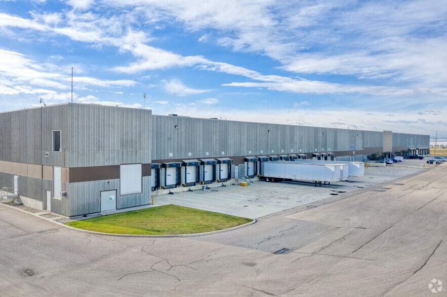 5801 72nd Ave SE, Calgary, AB for sale - Building Photo - Image 1 of 1