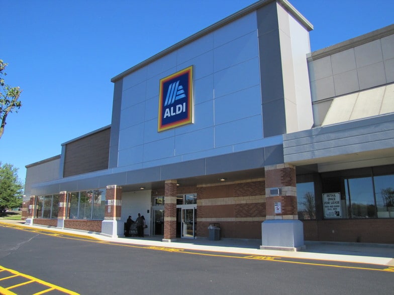 1061-1099 Highway 9, Old Bridge, NJ for lease - Building Photo - Image 2 of 8