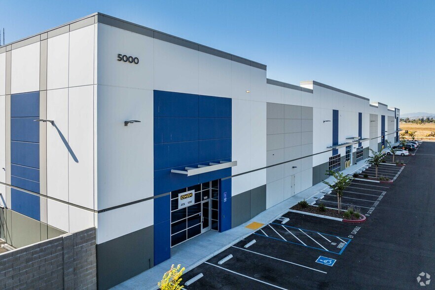 5000 Dowdell Ave, Rohnert Park, CA à vendre - Photo principale - Image 1 de 1