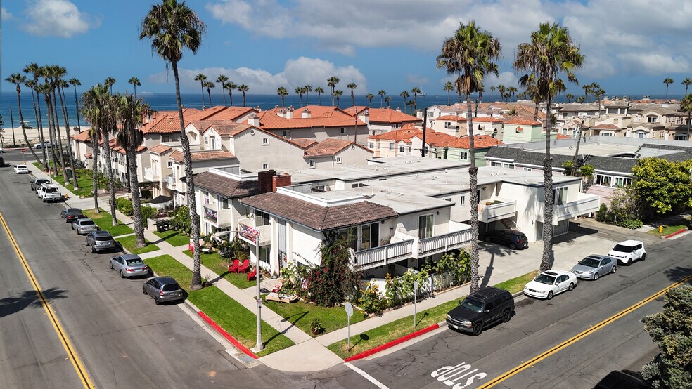 119 14th St, Huntington Beach, CA à vendre - Photo du bâtiment - Image 3 de 11