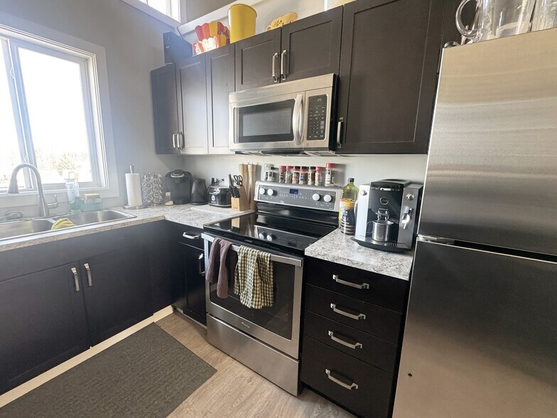 53314 Hwy 44, Spruce Grove, AB for sale - Building Photo - Image 2 of 14