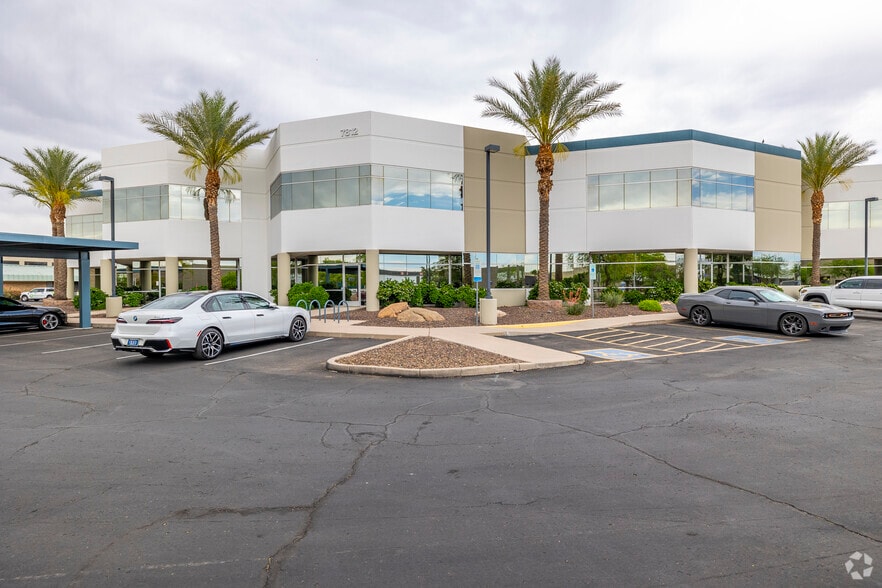 7812 E Acoma Dr, Scottsdale, AZ for lease - Building Photo - Image 3 of 7