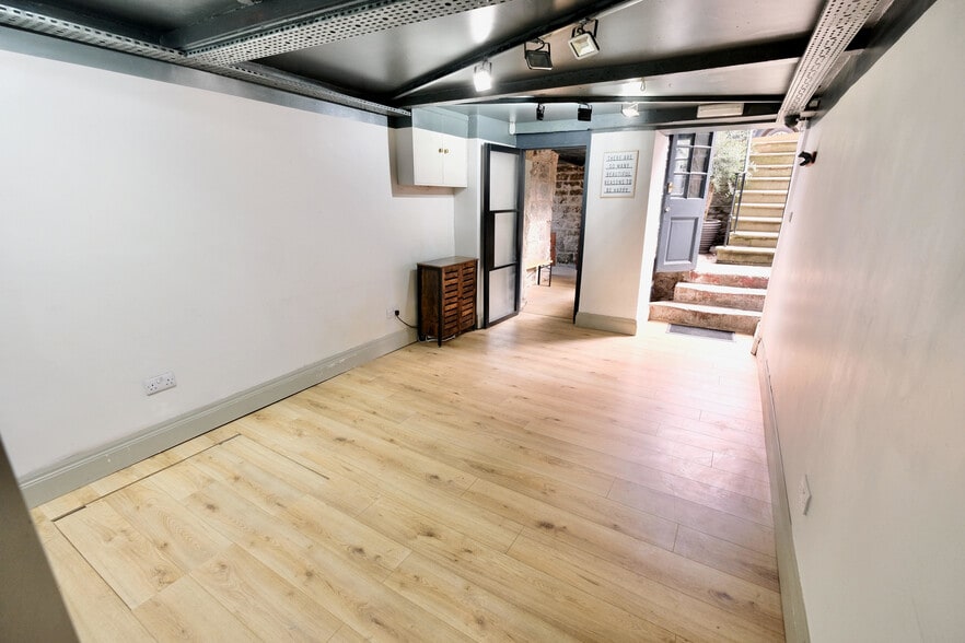 42 Dundas St, Edinburgh for sale - Building Photo - Image 2 of 8