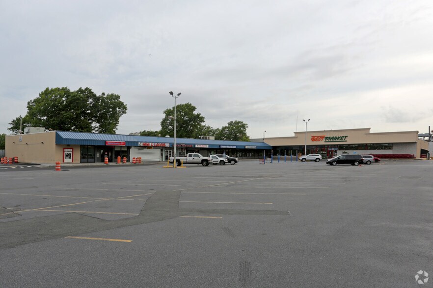 19-30-19-50 37th St, Astoria, NY for lease - Primary Photo - Image 1 of 5