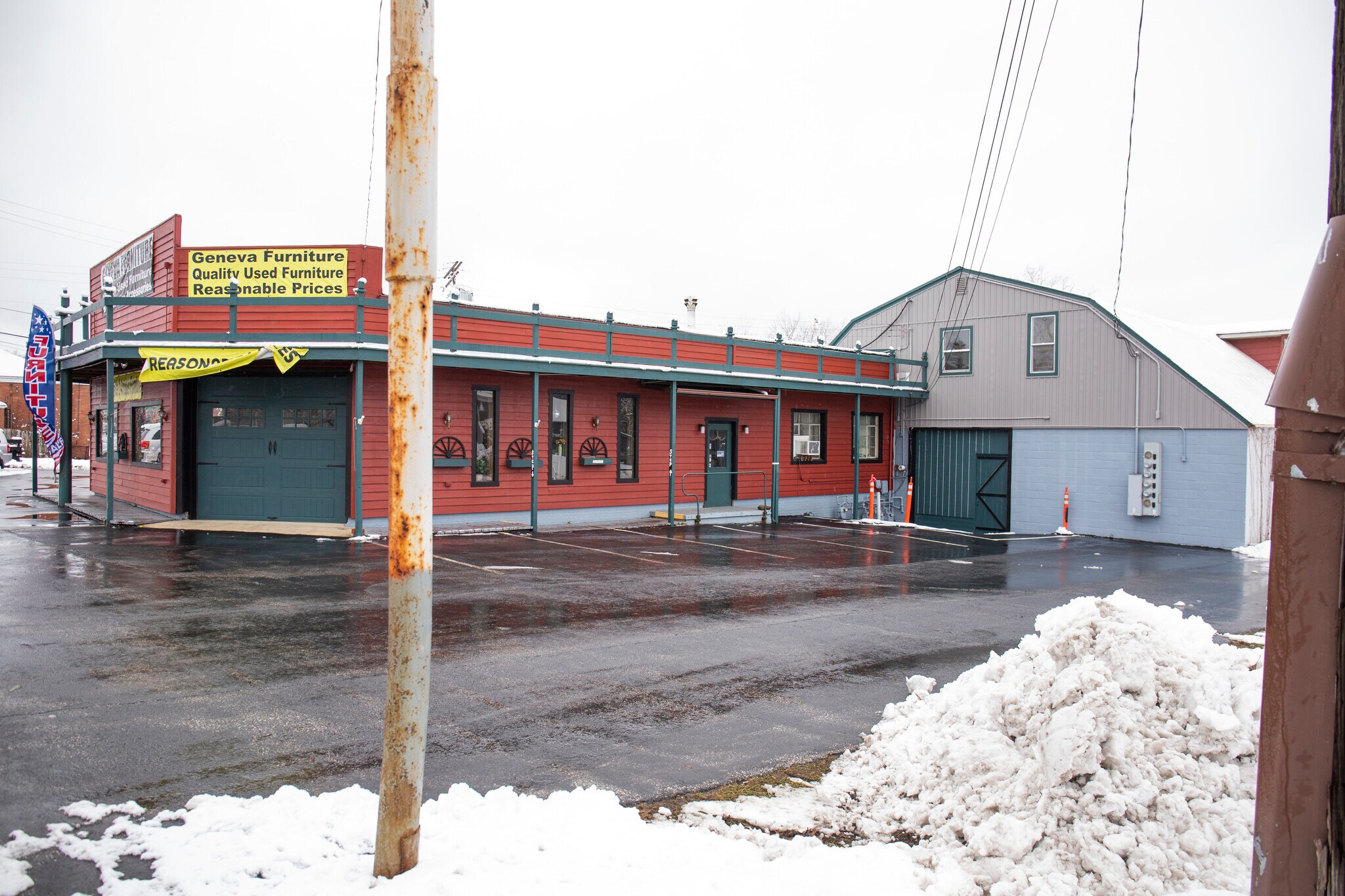 745 E Main St, Geneva, OH for sale Primary Photo- Image 1 of 8