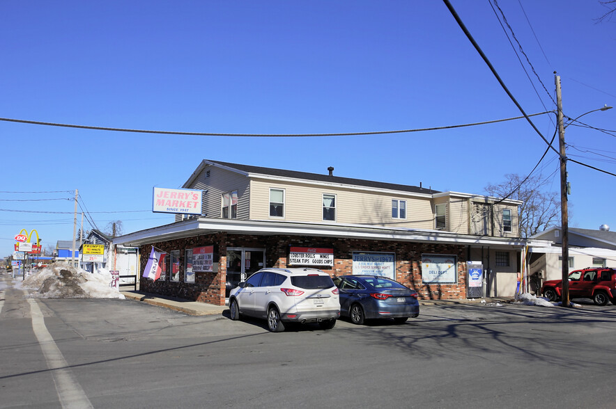 1022 Main St, Sanford, ME à vendre - Photo du bâtiment - Image 1 de 1