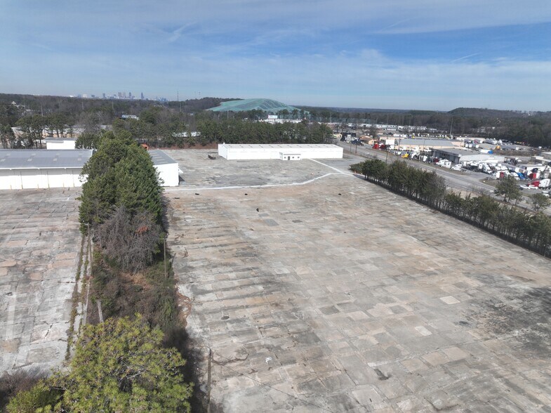 4390 Old McDonough Rd, Conley, GA à louer - Photo du bâtiment - Image 3 de 4