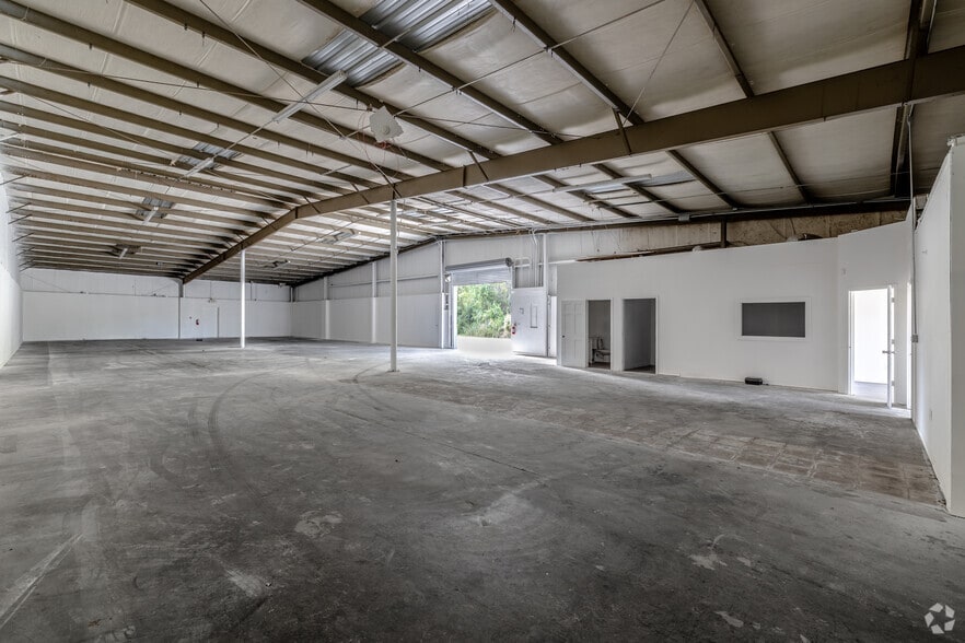 1000-1026 Savage Ct, Longwood, FL for lease - Interior Photo - Image 1 of 19