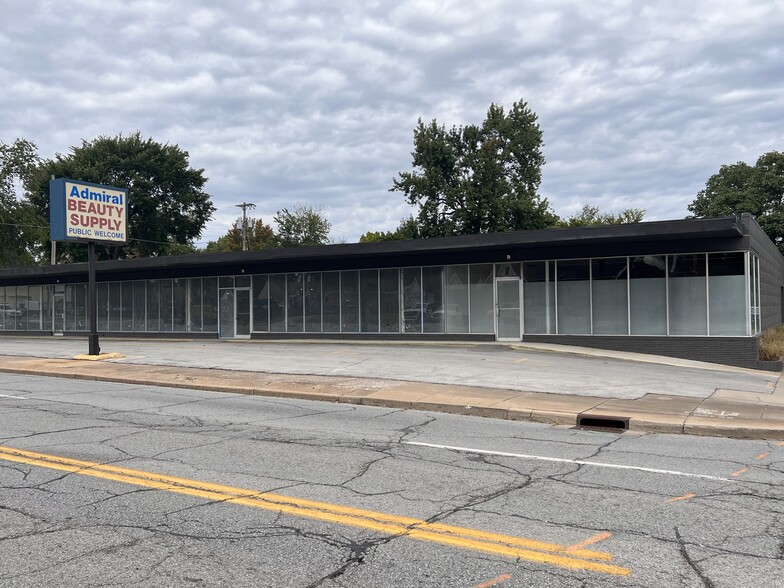 3115 E 15th St, Tulsa, OK for lease - Building Photo - Image 1 of 3