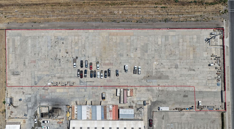 170 E Oakland Ave, Hemet, CA for lease - Building Photo - Image 1 of 4