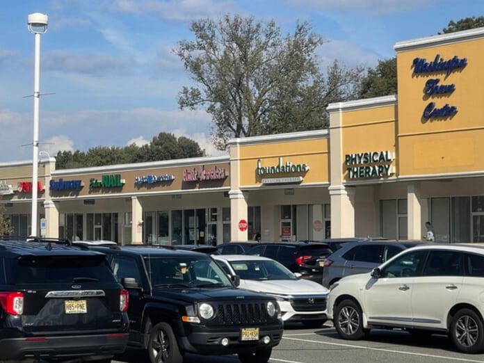 285 Pascack Rd, Washington Township Bergen, NJ for lease - Building Photo - Image 2 of 6