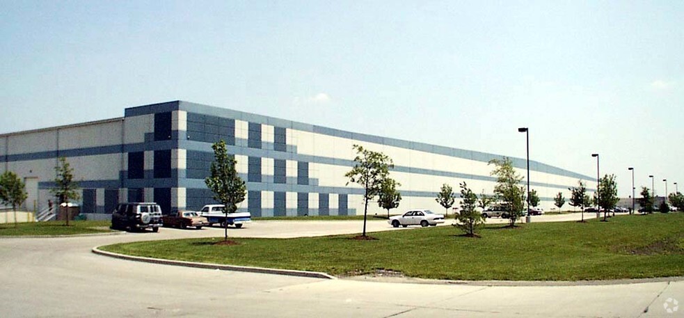 1 Gateway Commerce Center Dr W, Edwardsville, IL for lease - Other - Image 2 of 7