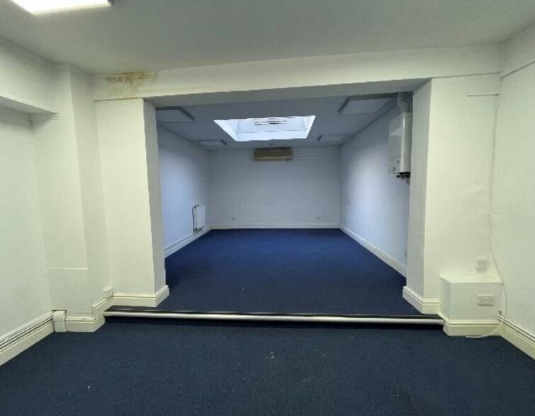 6 St Georges St, Cheltenham à louer - Photo intérieure - Image 3 de 5