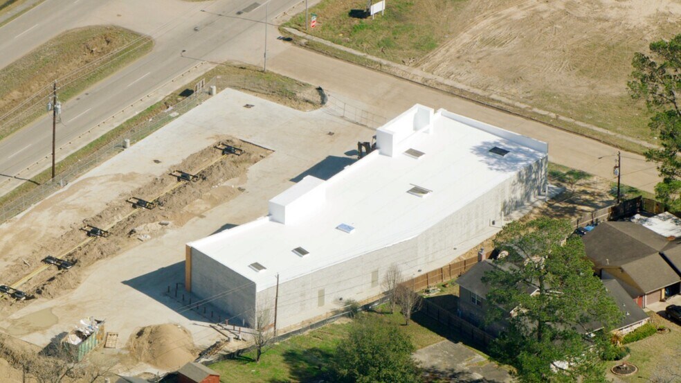5650 E Little York Rd, Houston, TX à louer - Photo du bâtiment - Image 1 de 8